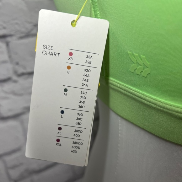 NWT All in Motion High Support Zip Front Sculpt Lime Green Sports Bra Size 36B - Picture 8 of 10